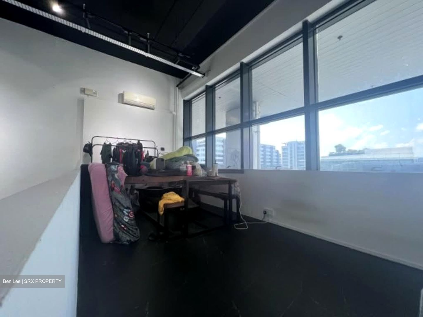 Oxley Bizhub (D14), Factory #538849951
